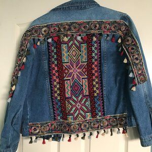 Boho Embroidered Velzera Jean Jacket NWT Size S